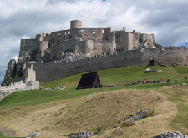 Die Zipser Burg gehört zu den größten Burganlagen Europas - zählt seit 1993 zu den UNESCO-Weltkulturerben