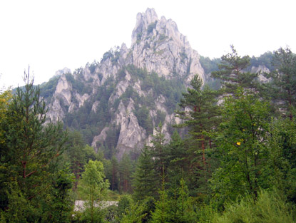 Die Kalkfelsen von Súľovské vrchy (Sulower-Felsen) sind ein ideales Klettergebiet. Das Topklettergebiet der Slowakei!!