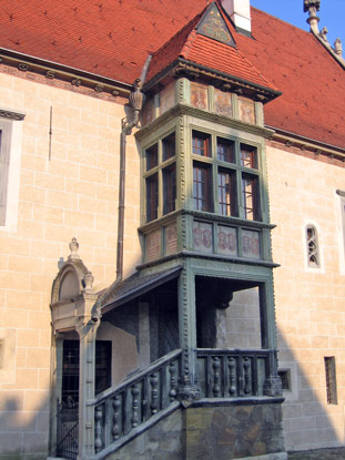 Wanderung Slowakei (Osten): An der Ostseite des alten Rathauses von Bardejov befindet sich ein Erker