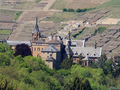 Wandern durh das Ahrtal: Kloster Calvarienberg bei Ahrweiler