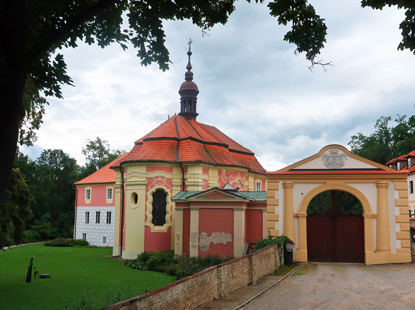 Das Schloss Mitrowicz waar wegen Bauarbeiten nicht zu besichtigen.