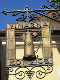 Wirtshausschild von unserem Hotel Konvice in Česk Krumlov (Krummau) 