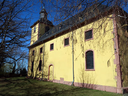 Camino Odenwald: Pfarrkirche Cosmas und Damian in Neunkirchen Außenansciht
