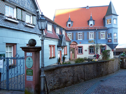 Camino incluo Odenwald: Haus Baur de Betaz - heute Drachenmuseum