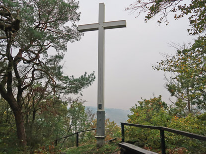 Eifelsteig Etappe 3: Aussichtspunkt weißes Kreuz