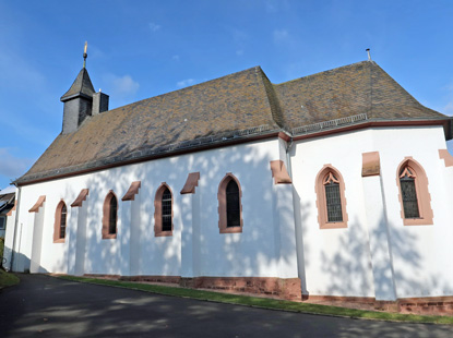 Eifelsteig Etappe 5 von Gemünd zum Klosgter Steinach: Katholische Kirche in Golbach