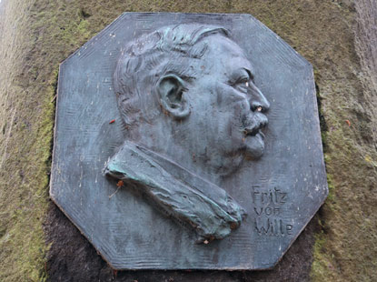 Denkmal von Fritz von Wille, dem Maler der Eifel