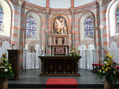 Der Altar der Klosterkirche St. Leodegar in Niederehe