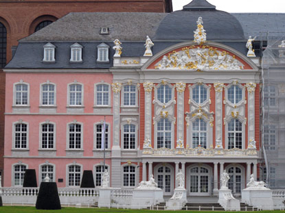 Das Kurfürstliche Palais von Trier gilt als einer der schönsten Rokoko-Paläste der Welt