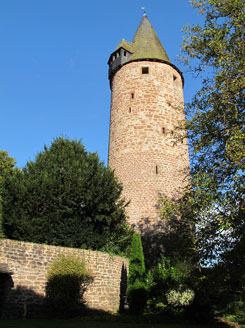 Rundturm der Burg Bruch