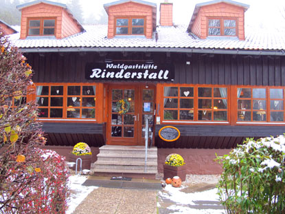 Die Waldgaststätte Rinderstall - nach einem Brand 1985 neu erbaut.
