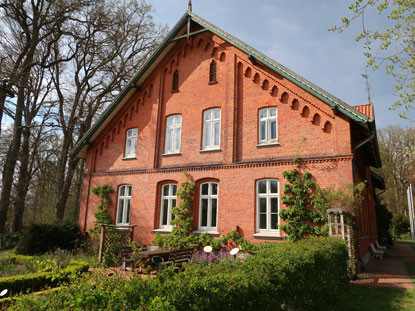 Hof Möhr war ehemals ein Heidebauernhof, heute Sitz der Naturschutzakademie