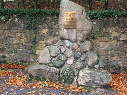 Denkmal Walther von der Vogelweide bei Halle Westfalen