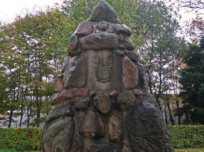 Findlingspyramide in Borgholzhausen