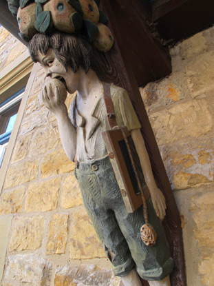 Schülerfigur am Eingang zur Graf-Eberstein-Grundschule in Gochsheim