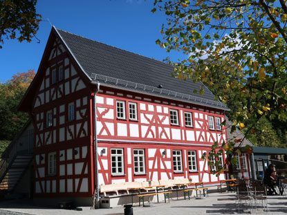 Das in 2017 renovierte Gasthaus Hessenhaus am Tiergarten Weilburg.