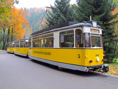 Die Kirnitzschtalbahn verkehrt zwischen Bad Schandau und dem Lichtenhainer Wasserfall