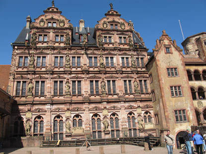 Der Friedrichsbau vom Heidelberger Schloss entstand zu Beginn des 17. Jh. und ist damit der jüngste Schlossbau. 