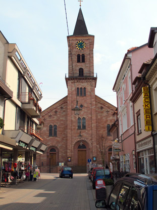 Neckarsteig Eberbach: Die evangelische Michaelskirche von 1836 