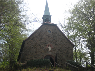 Walburgiskapelle im Odenwald wird erstmals 795 erwhnt. Die heutige Kapelle stammt aus dem Jahre 1937