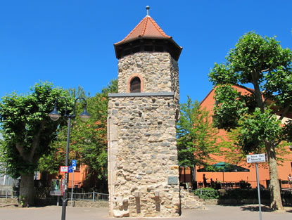 Burgensteig Wanderung: Rinnentorturm war Teil der Wehranlage von Bensheim