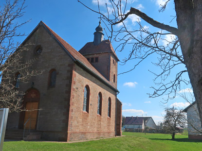 Auenansicht der St. Wendelin Kirche in Boxbrunn