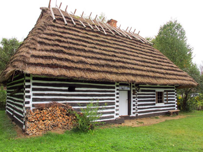 Ein originalgetreu wieder aufgebautes Haus. 