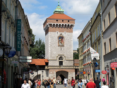Das Brama Floriańska (Florianstor) ist das einzige  noch erhaltenen Stadttor von Krakau