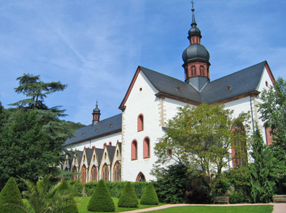 Kloster Eberbach. Die innenaufnahmen zum Film "Im Namen der Rose" wurden hier aufgenommen. 