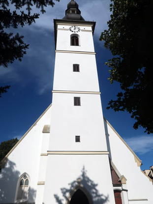 Kleine Karpaten, die Mari-Himmelfahrt-Kirche in Pezinok (Bsing)