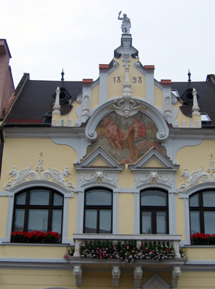 Wandern durch den Osten der Slowakei: Ein prächtiges Haus in Košice (Kaschau)