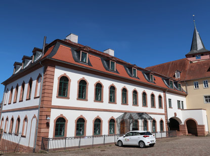 Nweues Schloss von Bad Knig