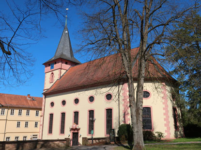 Bad Knig evangelische Kirche mit Wehrkirchturm