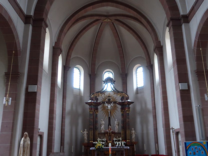 Vogesenweg: St. Cosmas und Domian St. Cosmas und Damian-Kirche stammt noch aus der alten Pfarrkirche 