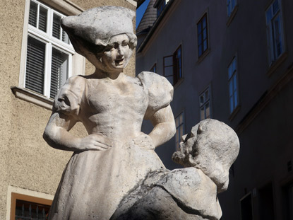 Welterbesti Wachau: Simandelbrunnen im Zentrum von Krems