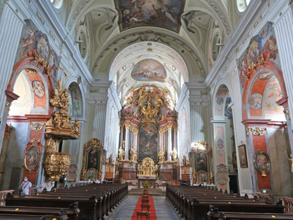 welterbesteig Wachau: Der Innenraum der St. Veit Kirche