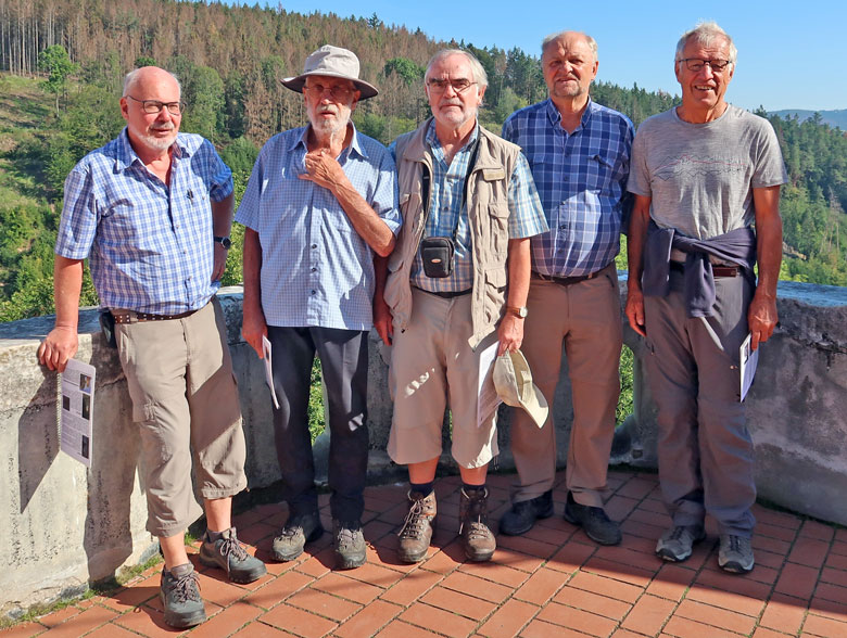 Wandergruppe 2019:  Harald, Klaus,  Wolfgang, Felix und Alfred  in der Burg Pernstein in Tschechien